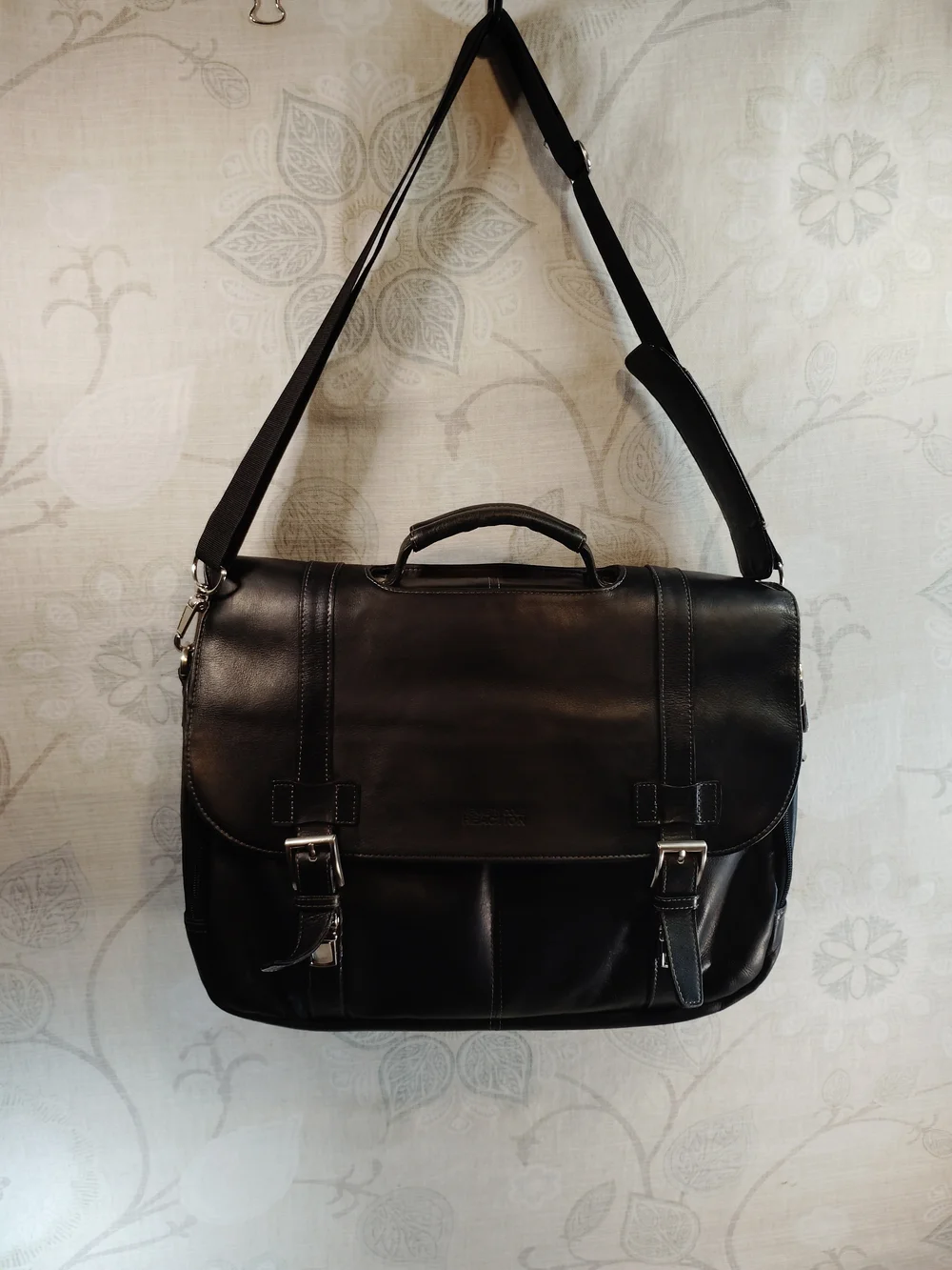 Kenneth Cole 